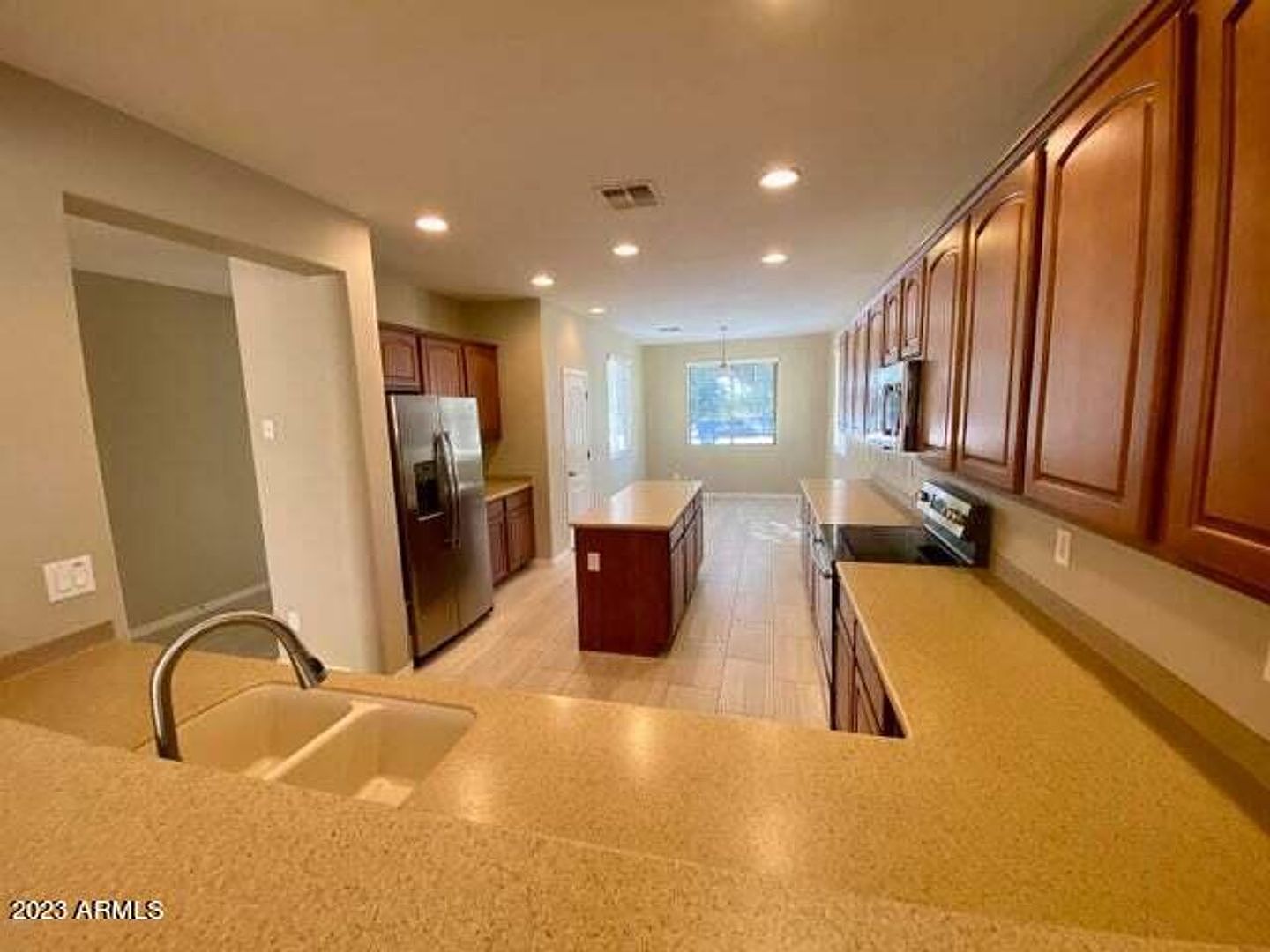 654 W Desert Mountain Dr Queen Creek, AZ 85143 photo 4