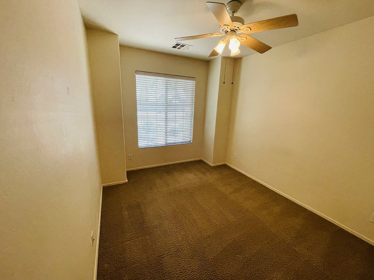 37078 W Mondragone Ln Maricopa, AZ 85138 photo 4