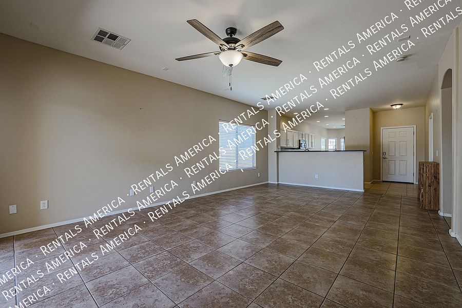 201 W Kona Dr Casa Grande, AZ 85122 photo 3