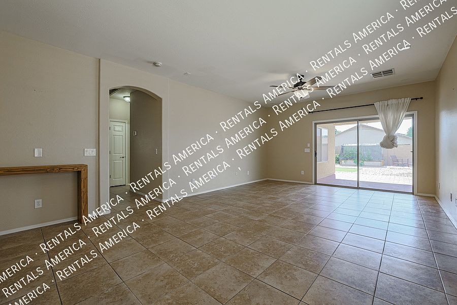 201 W Kona Dr Casa Grande, AZ 85122 photo 5
