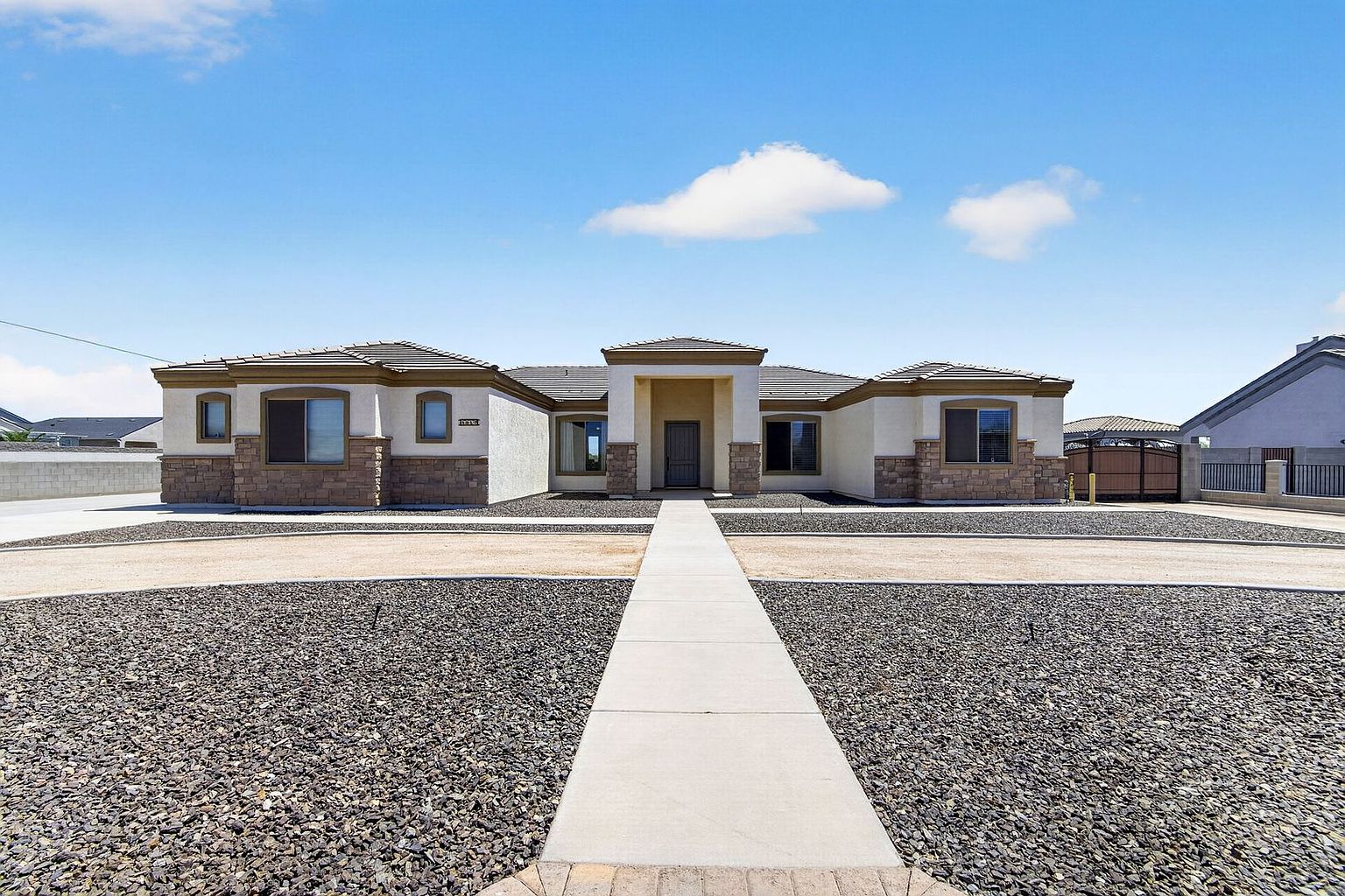 5317 E Lonesome Dove Trail San Tan Valley, AZ 85140 photo 2