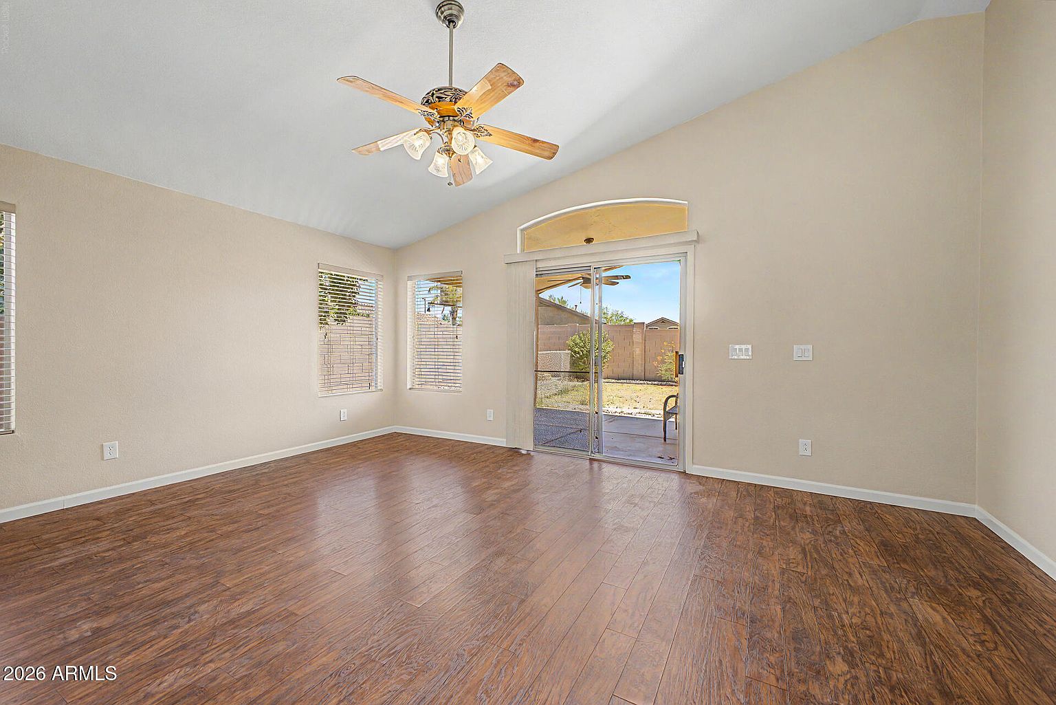 3311 E San Angelo Ave photo 5