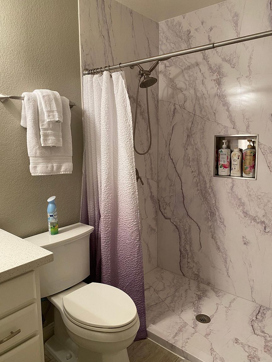 3145 E Desert Ln photo 2