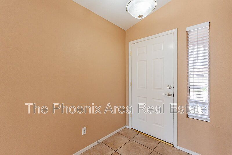 1261 N Balboa Dr Gilbert, AZ 85234 photo 5