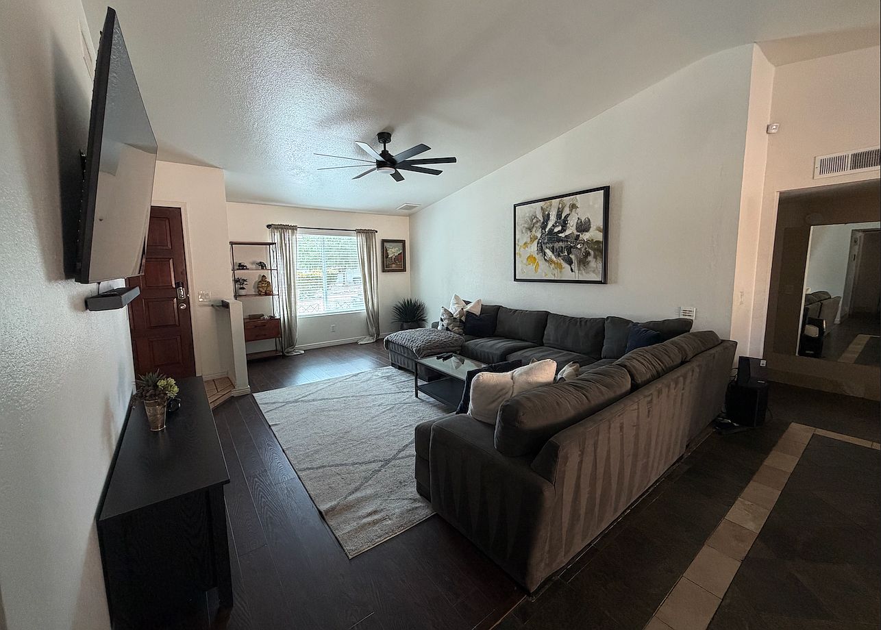 112 E San Pedro Ct photo 5