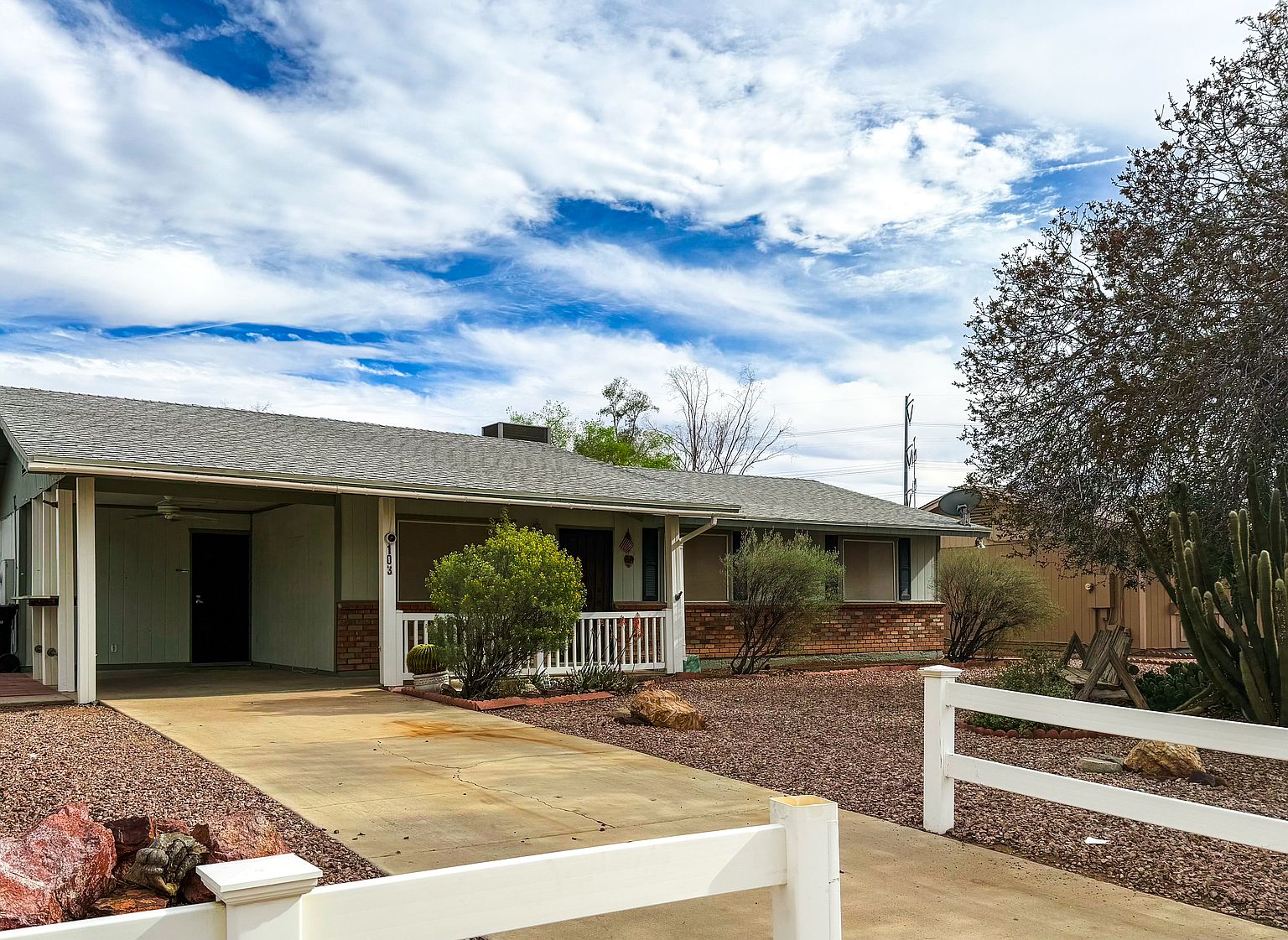 3-Bedroom Gilbert Home with Tile Floors  Prime Location photo 2