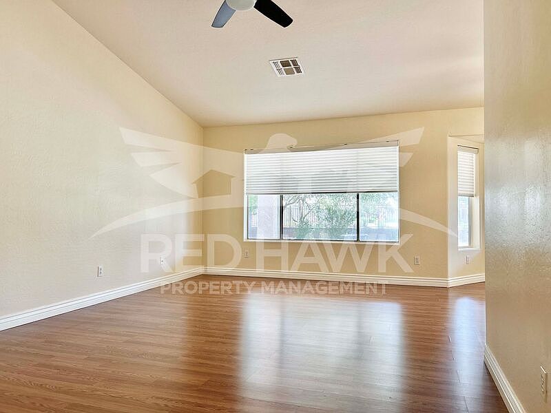 3863 E Linda Ct photo 5
