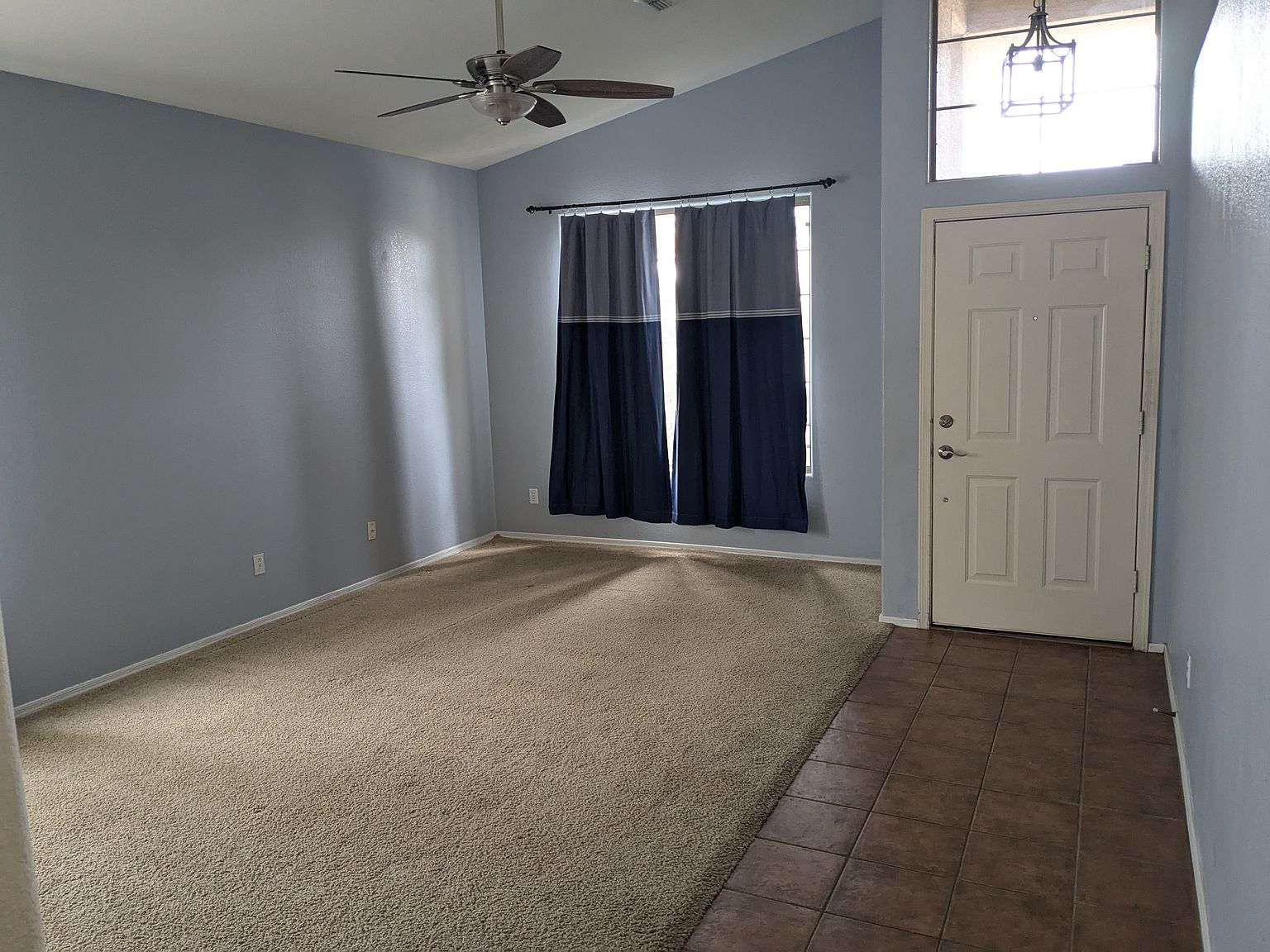 610 S Voyager Dr photo 5
