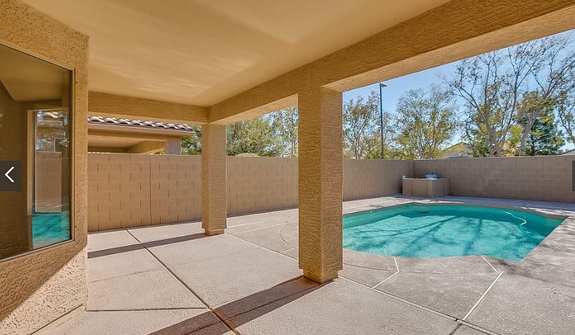 2253 E Robin Ln photo 3