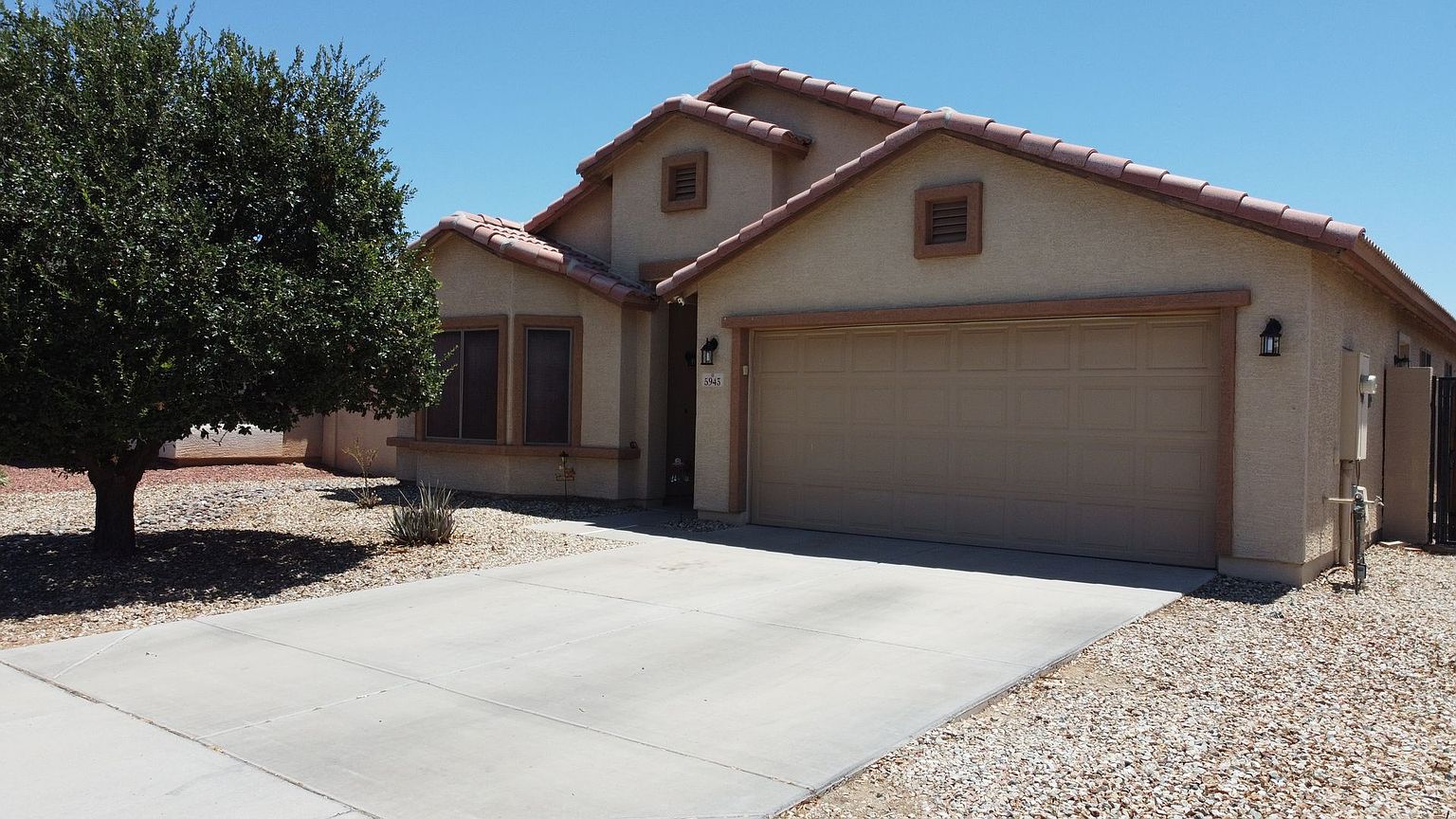 5943 S 248th Dr Buckeye, AZ 85326 photo 2