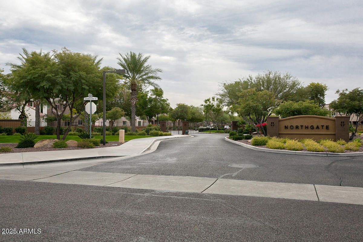 16013 N 21st Ln Phoenix, AZ 85023 photo 3