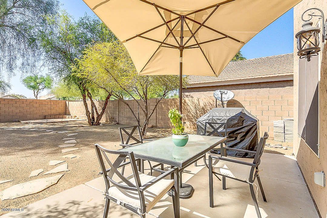 1348 S Heritage Dr photo 4