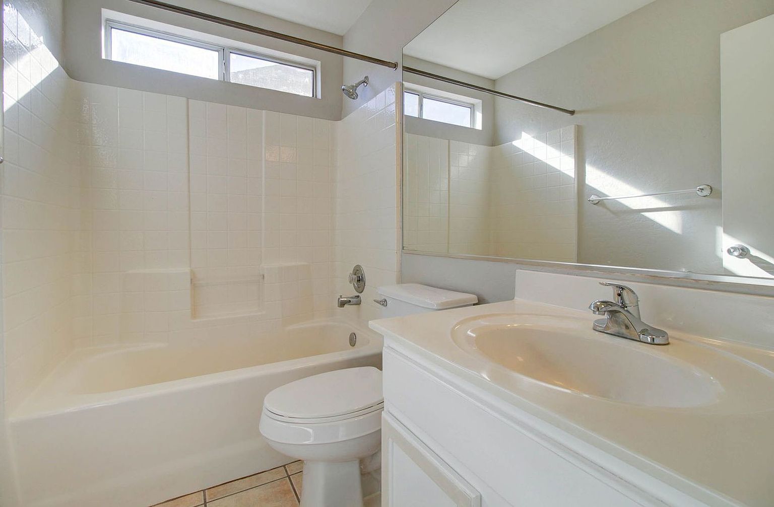2049 E San Tan Ct Gilbert, AZ 85296 photo 3