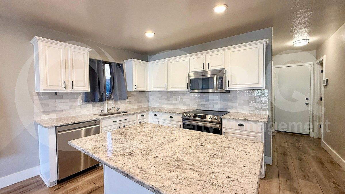 3318 E Woodside Way Gilbert, AZ 85297 photo 5