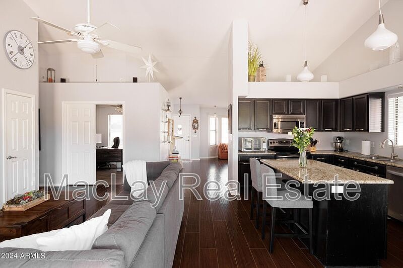 1233 E Sea Gull Dr Gilbert, AZ 85234 photo 3