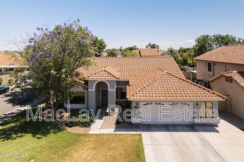 1233 E Sea Gull Dr Gilbert, AZ 85234 photo 2