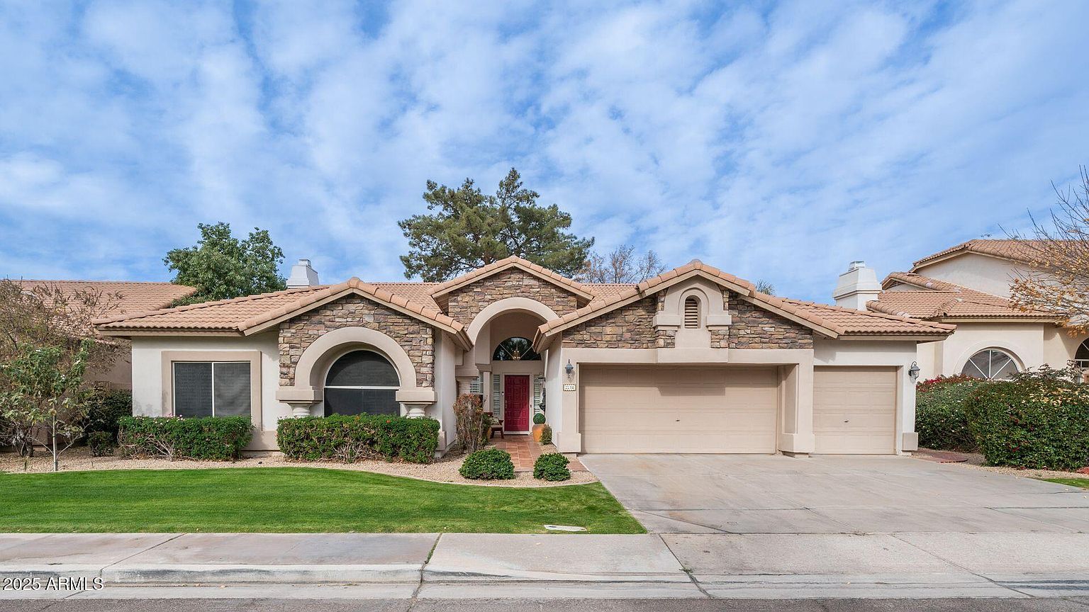 2214 E Beachcomber Drive photo 2