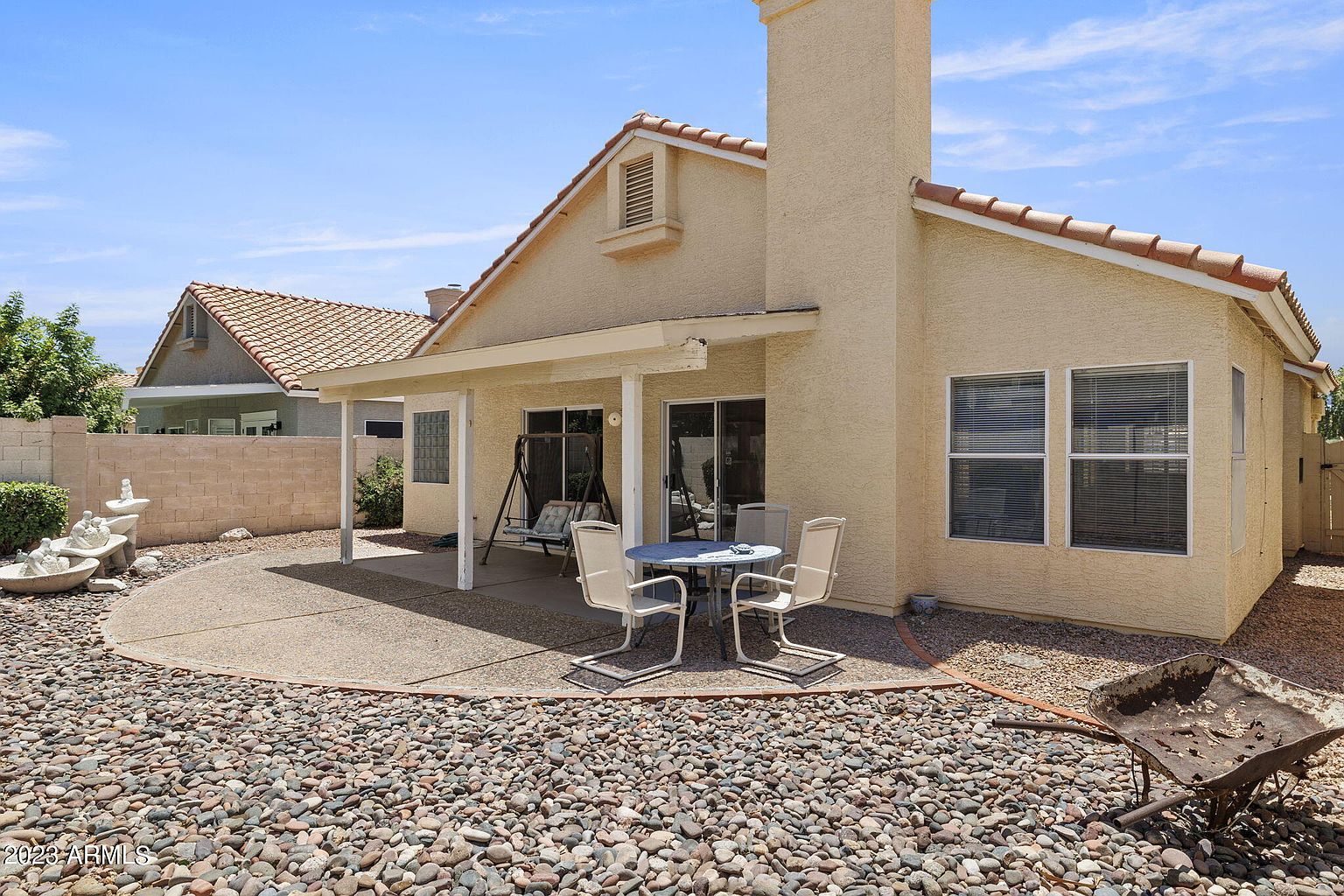 2306 E Gondola Ln photo 2