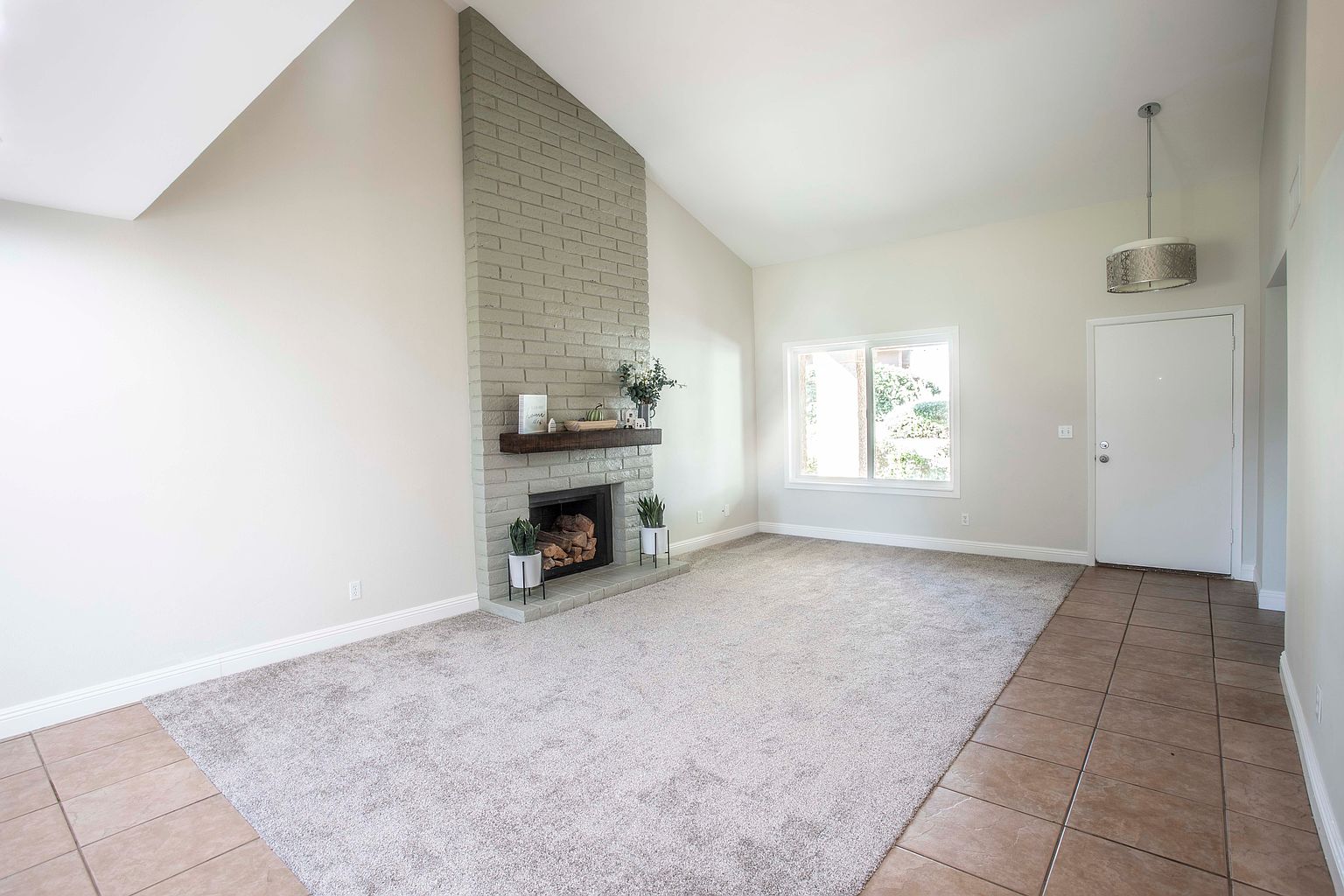 1761 S Henkel Cir photo 3