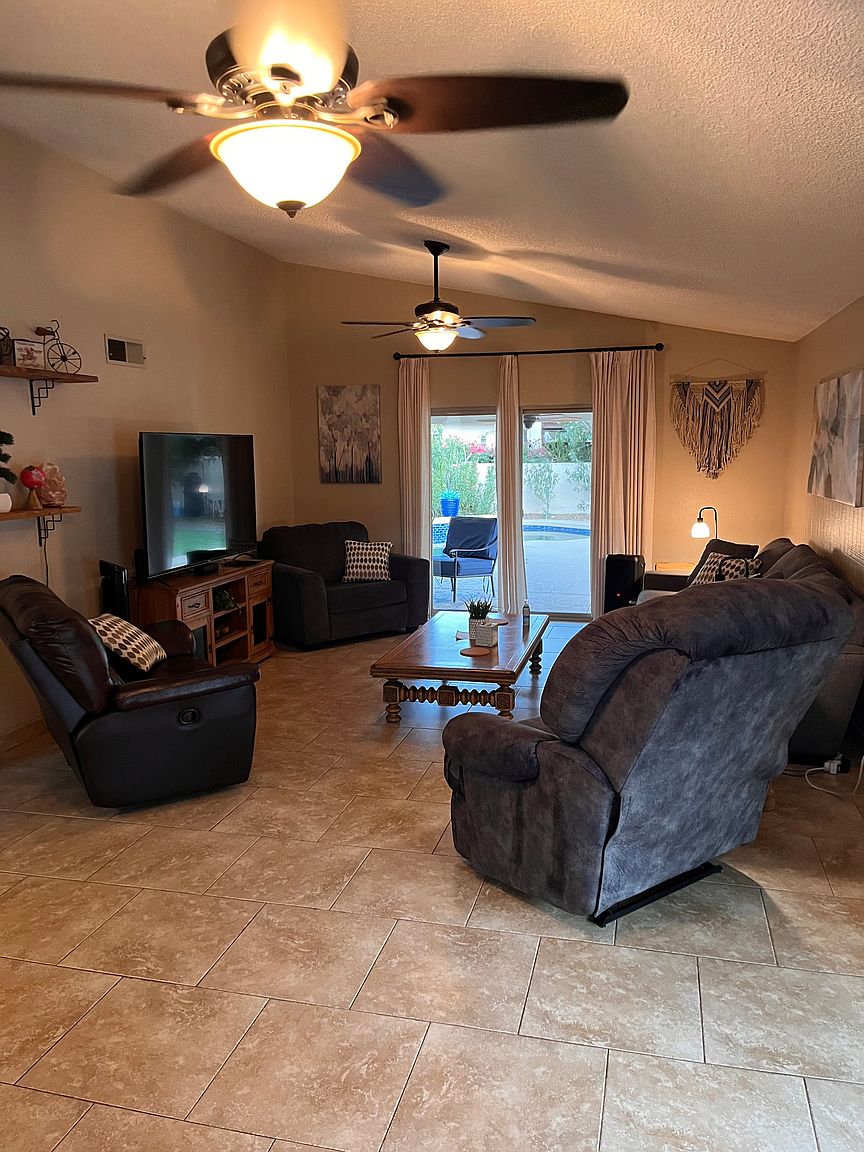 2543 W Kiowa Ave photo 3