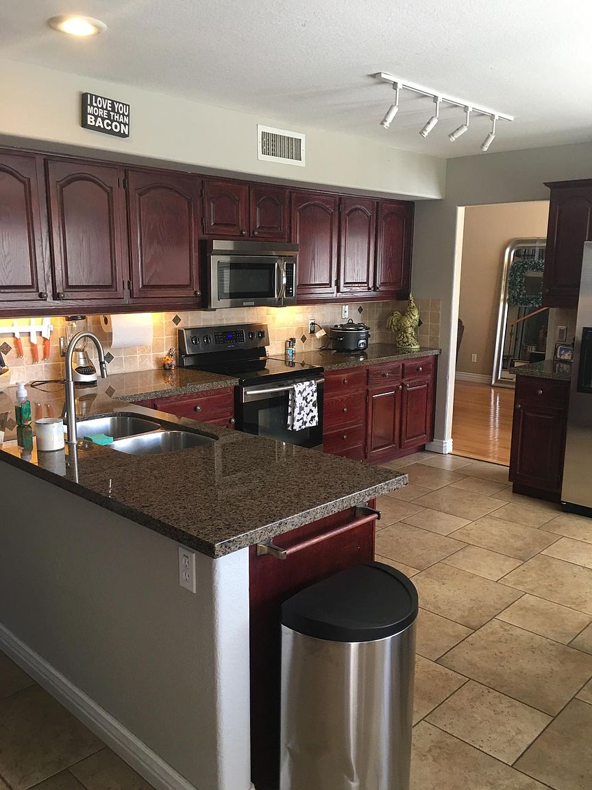 3753 E Tanglewood Dr photo 5