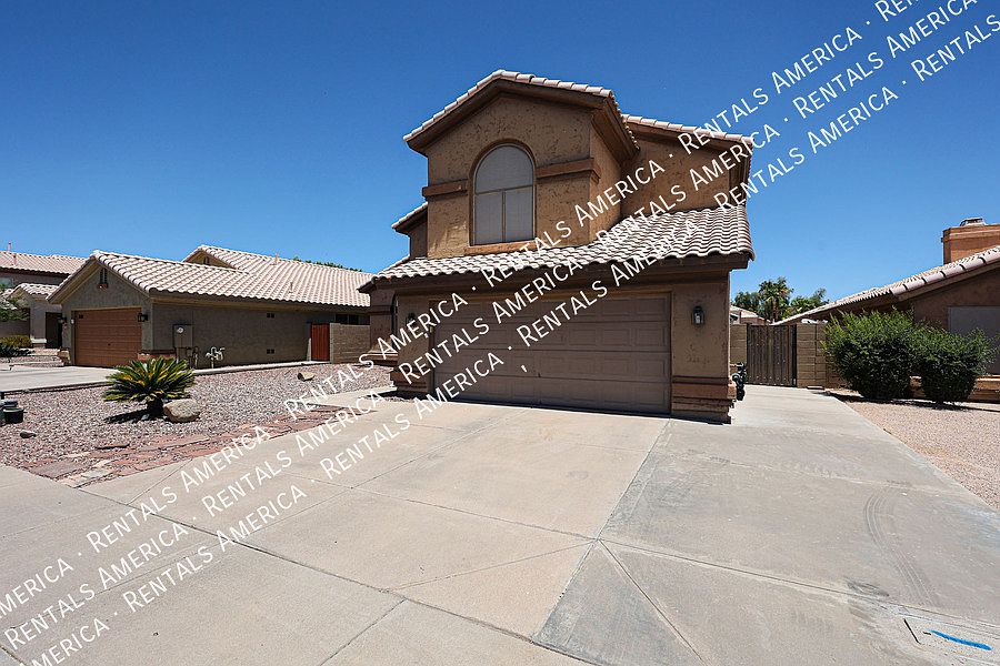 4616 E Summerhaven Dr Phoenix, AZ 85044 photo 4