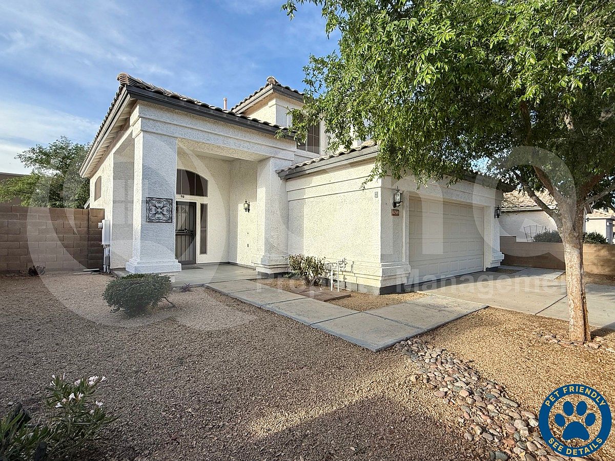 4759 E Lavender Ln Phoenix, AZ 85044 photo 2