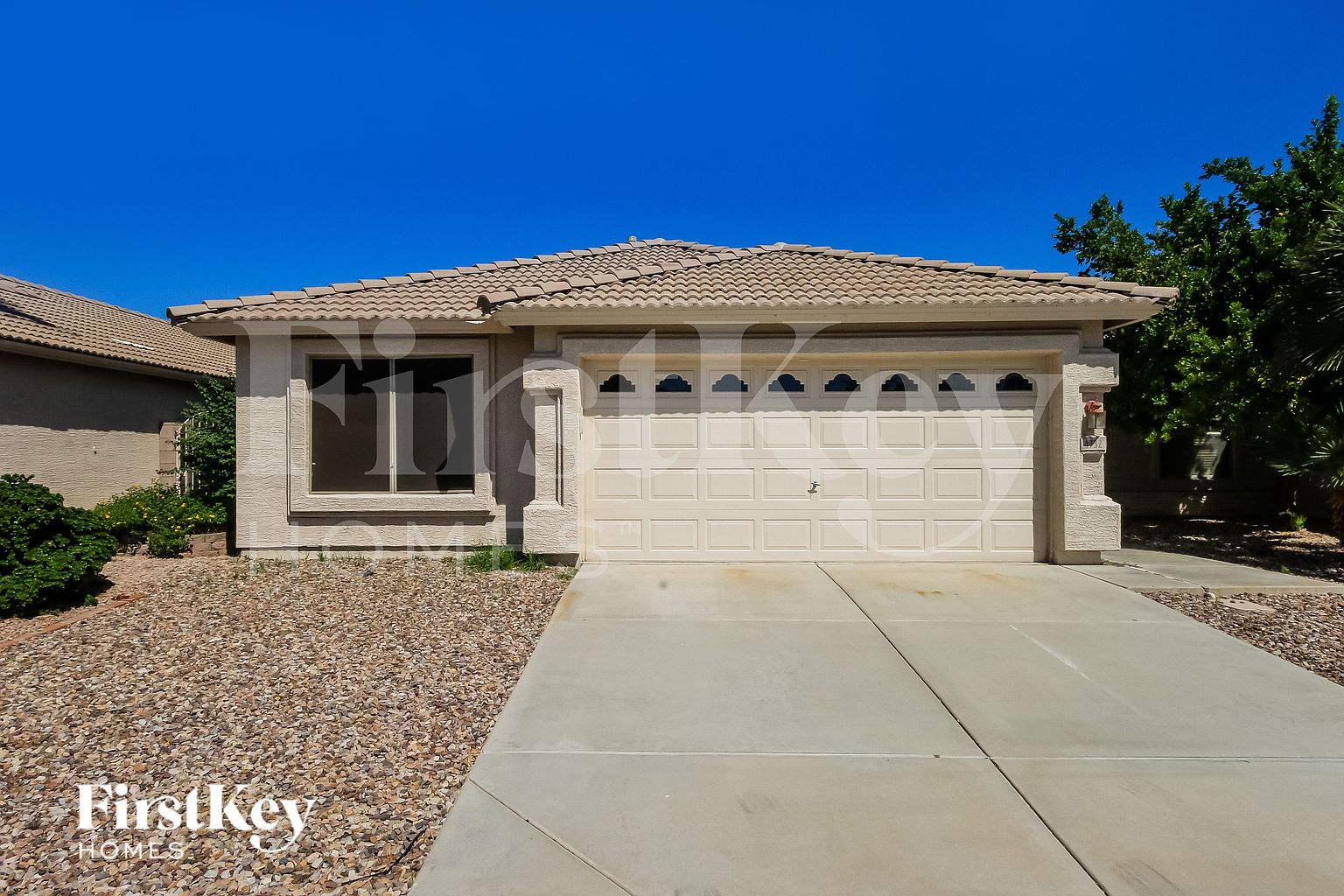 4732 E Mountain Vista Dr Phoenix, AZ 85048 photo 2