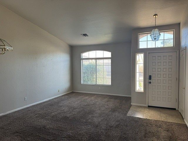 4622 E Desert Willow Rd photo 2