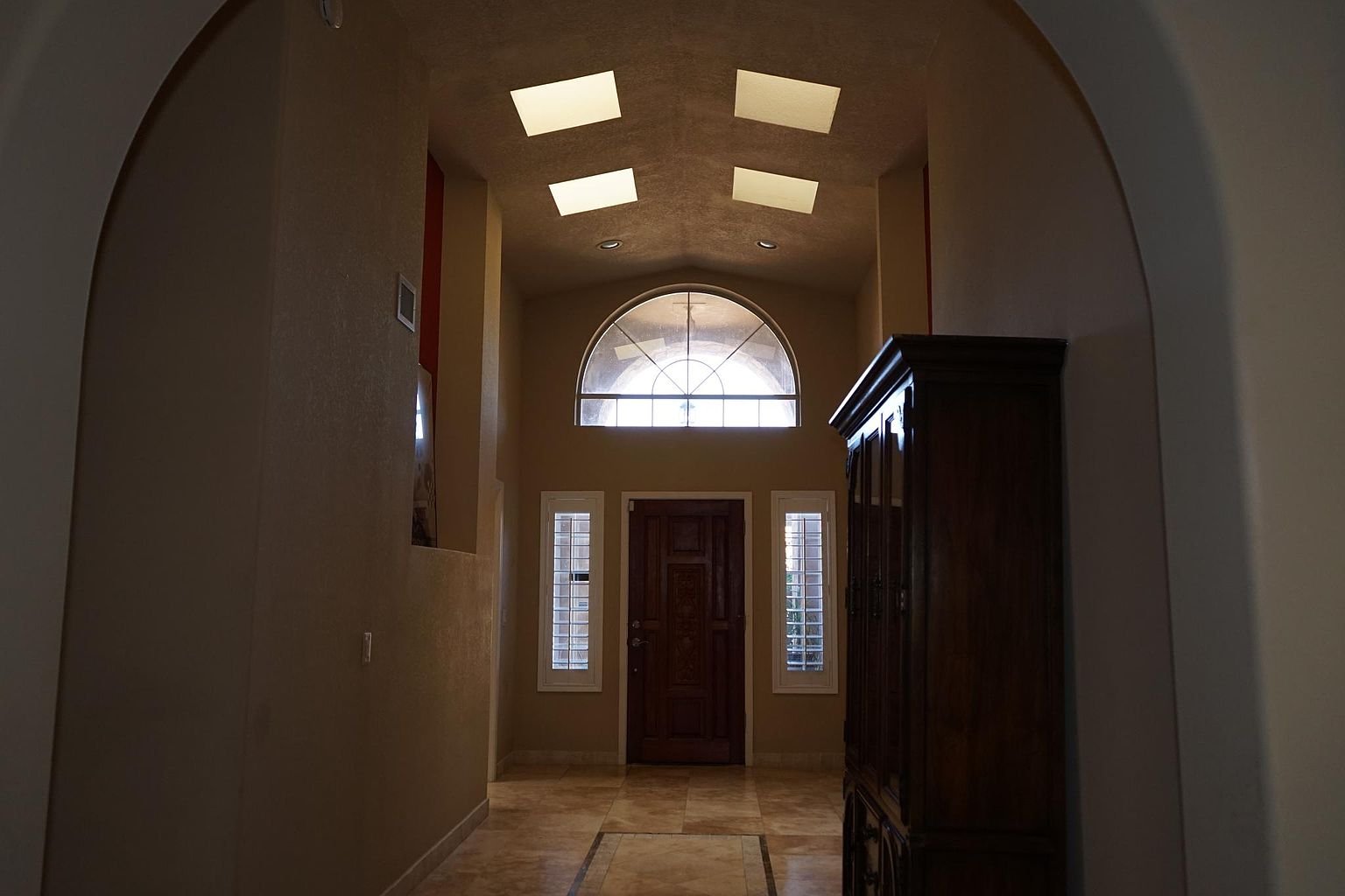5801 W Linda Ln photo 2