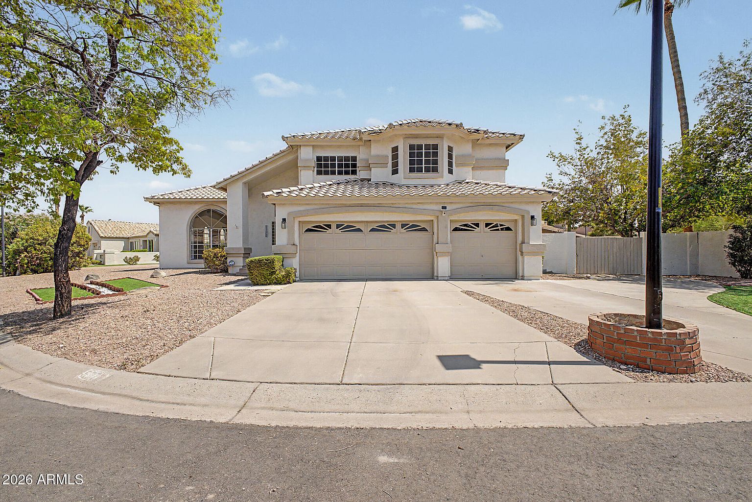 5773 W Shannon St photo 5