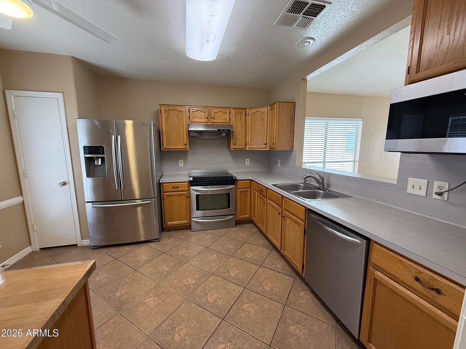 3372 W Barcelona Dr photo 5