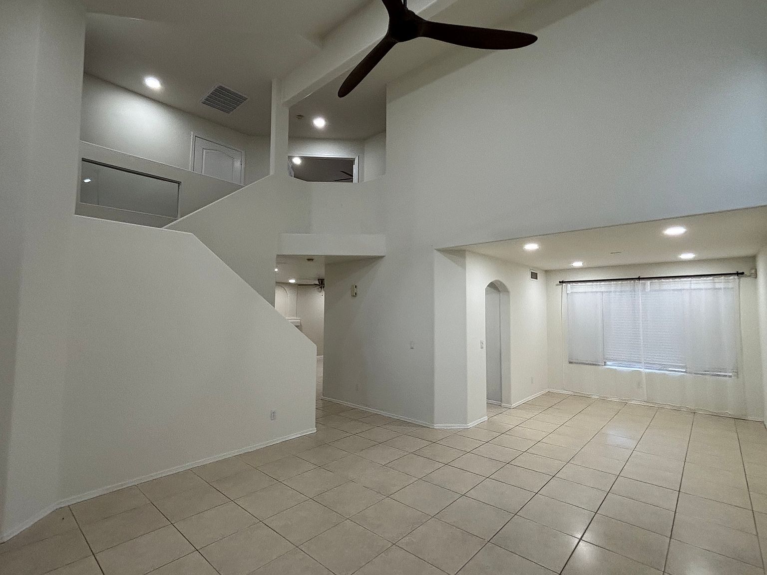 1231 N Tercera Ct photo 4