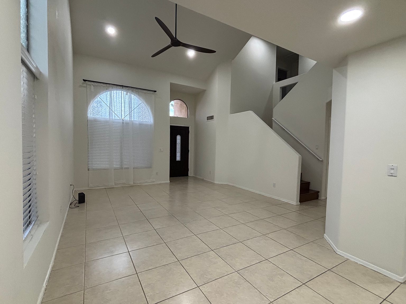 1231 N Tercera Ct photo 3