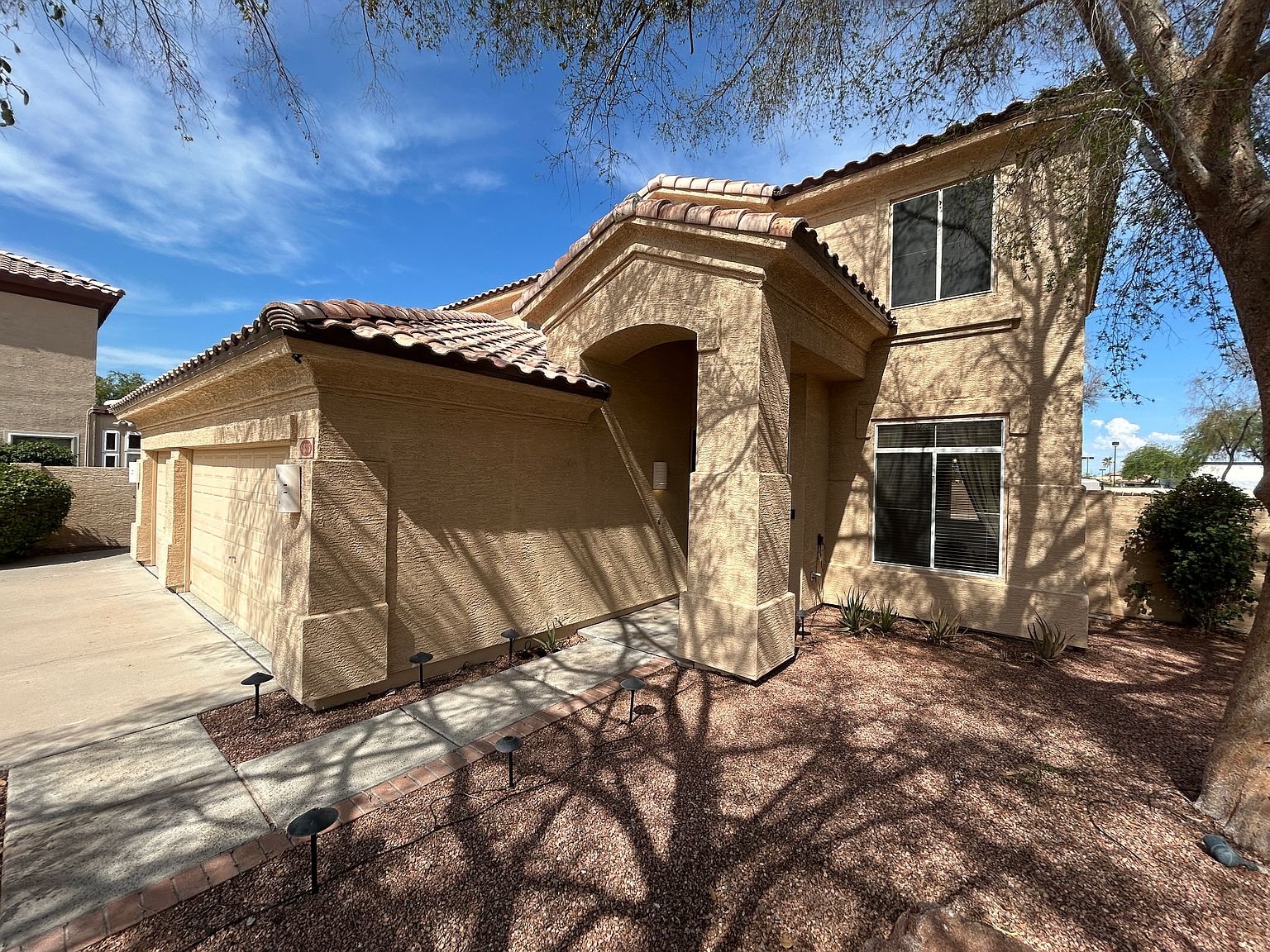 9885 S La Rosa Dr photo 3