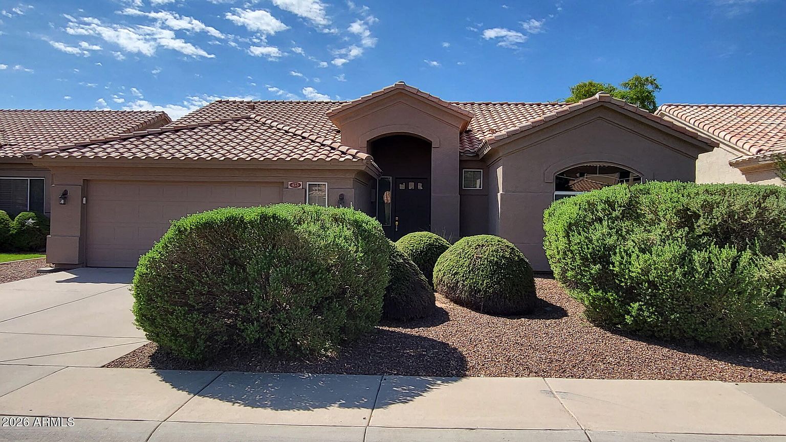 453 W Larona Ln