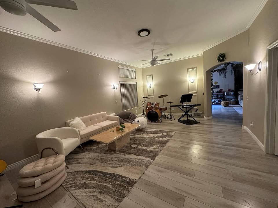 5311 W Kesler Ln photo 3