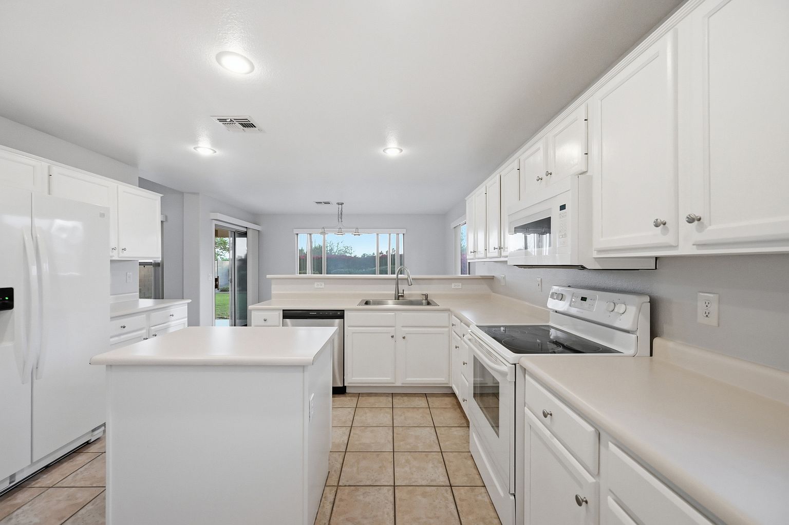 317 W Calle Monte Vista Dr photo 4