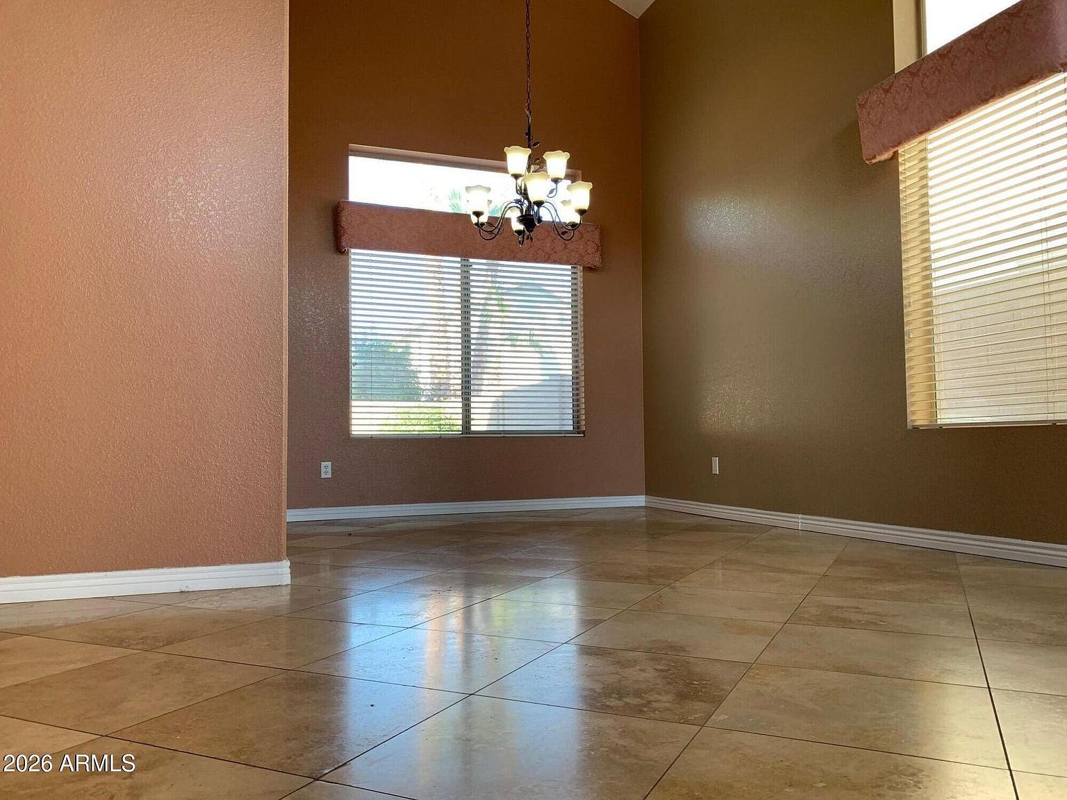 354 W Bolero Dr Tempe, AZ 85284 photo 4