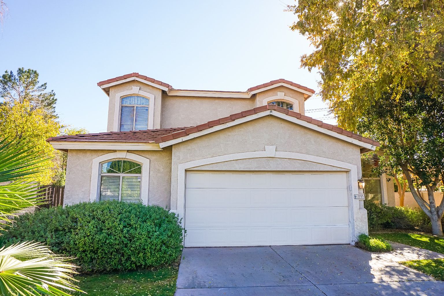 1777 E Marquette Dr