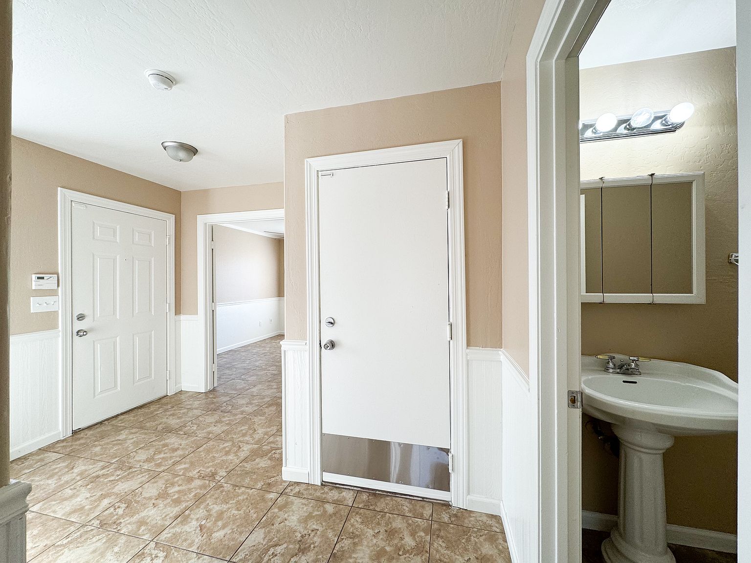 2423 S Ananea photo 4