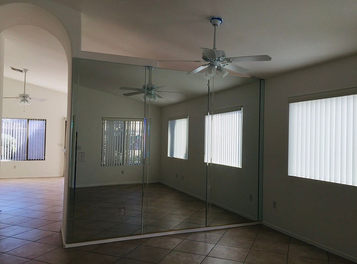 2081 E Arabian Dr photo 2