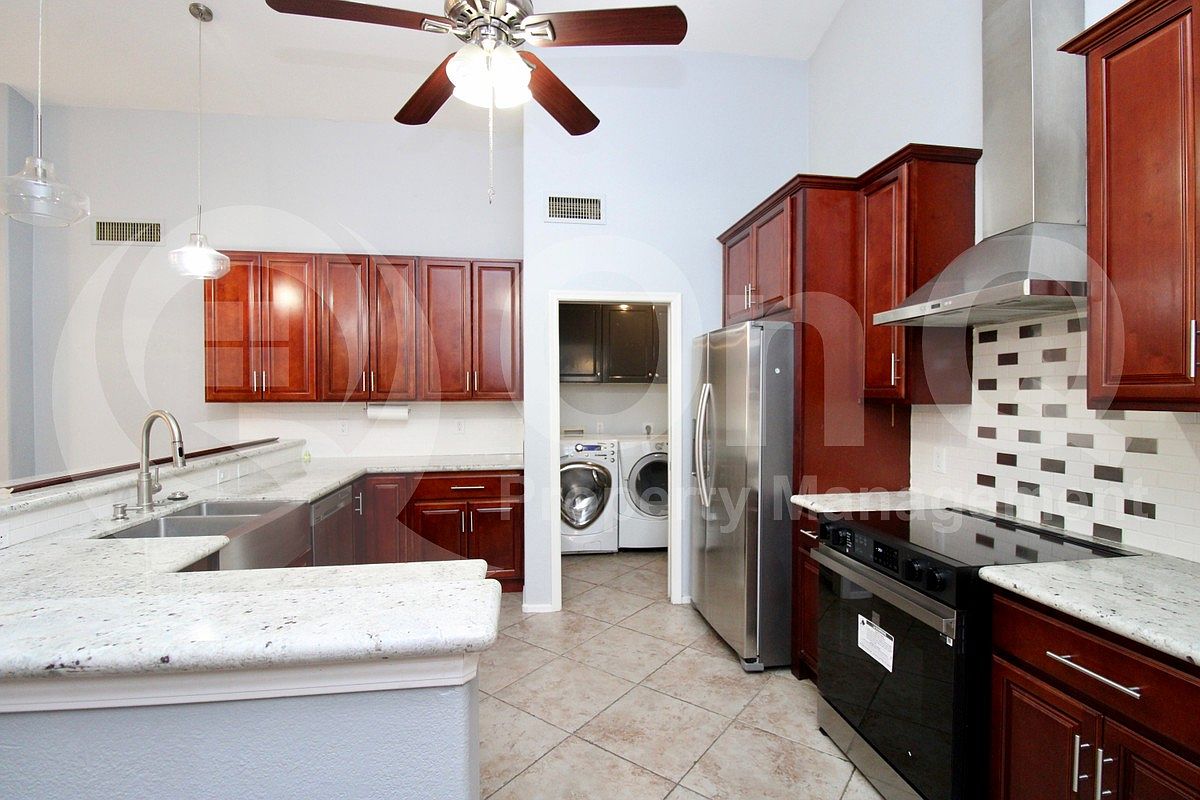 511 E Pinto Dr photo 3