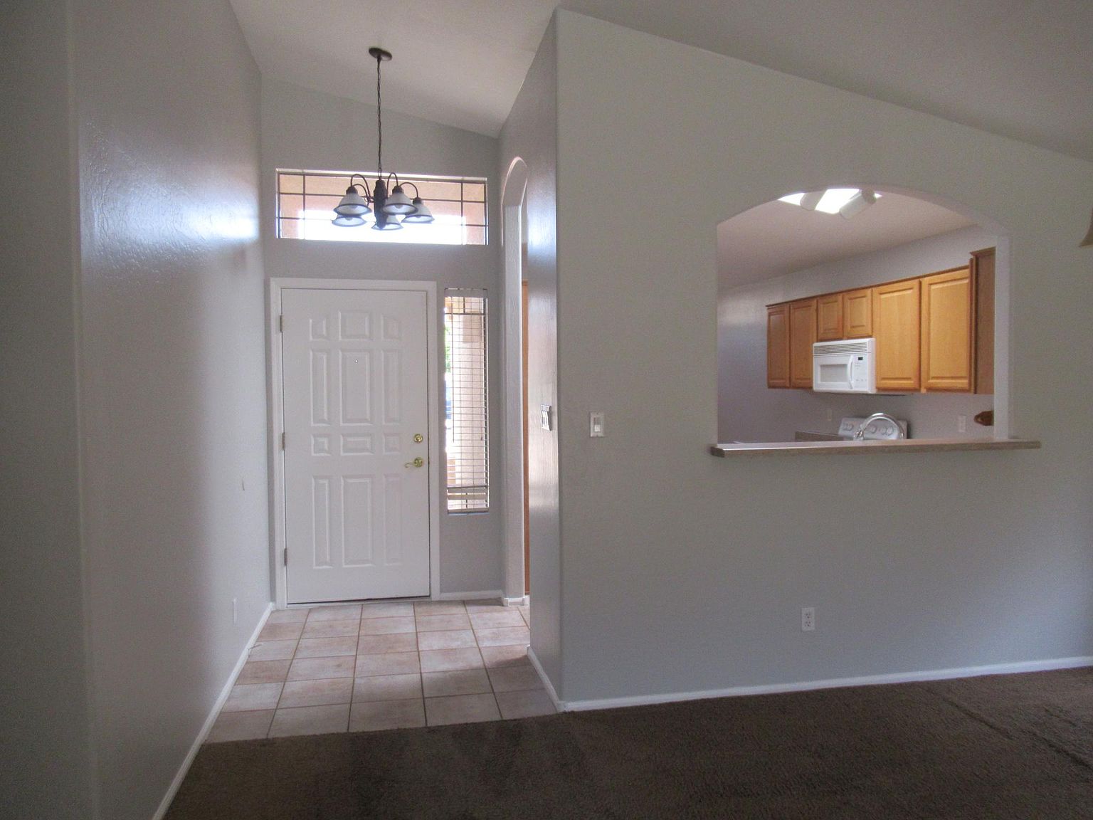 529 E Cantebria Dr Gilbert, AZ 85296 photo 4