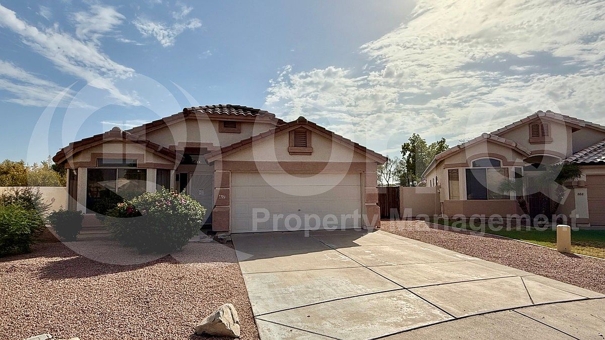 417 E Cantebria Dr photo 4