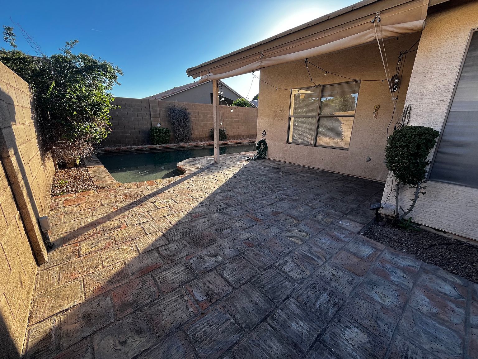 613 E Cathy Dr photo 5