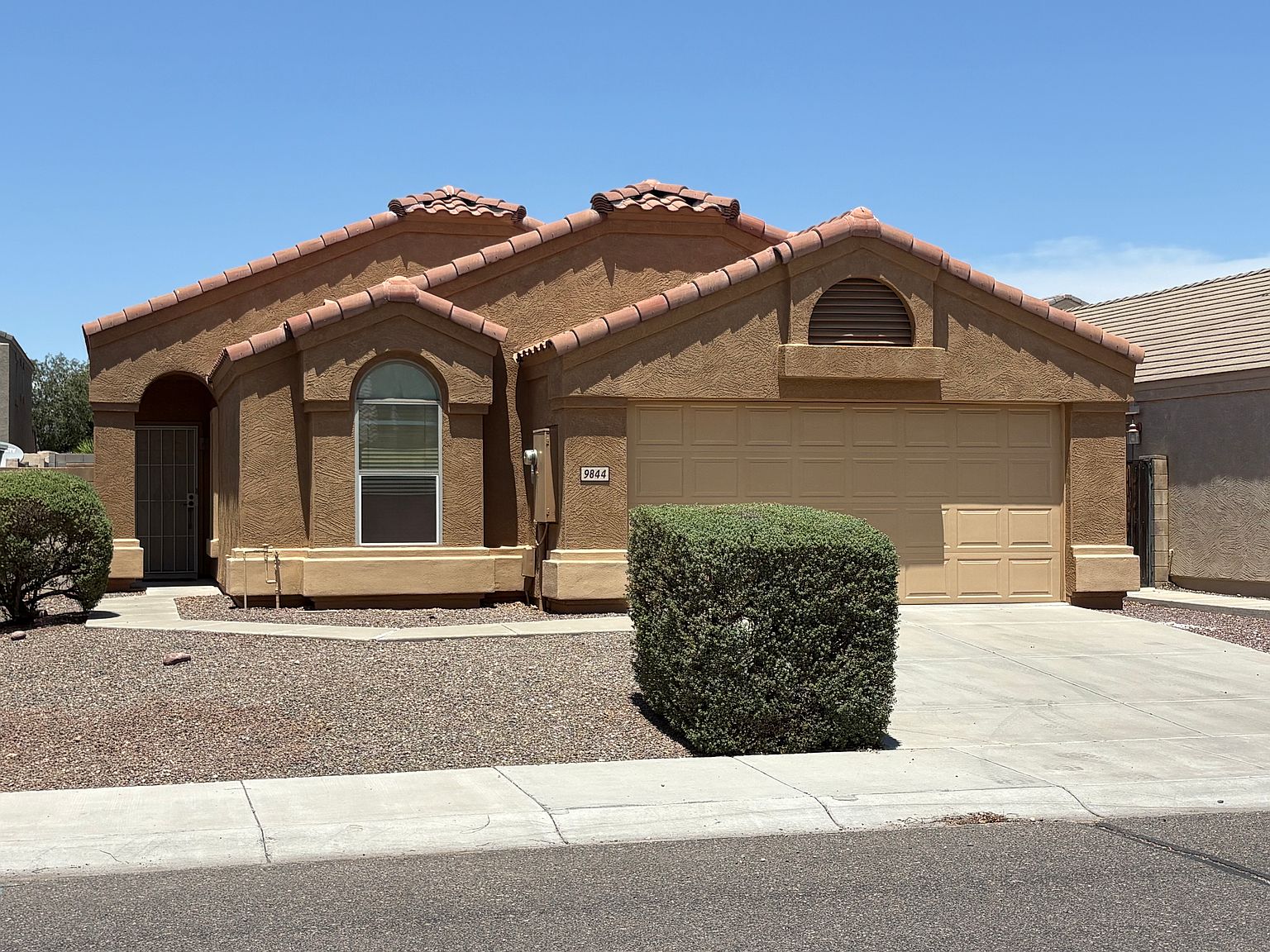 9844 West Salter Drive photo 2