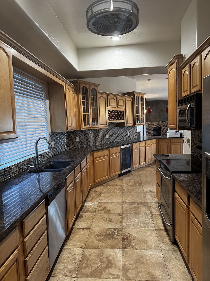 2360 E Sequoia Dr photo 4