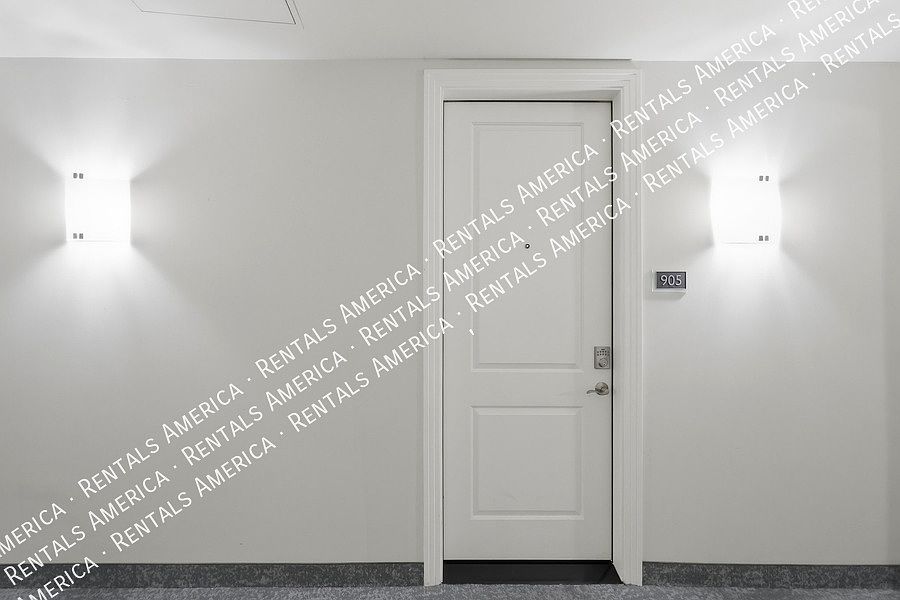 1 E Lexington Ave Phoenix, AZ 85012 photo 2