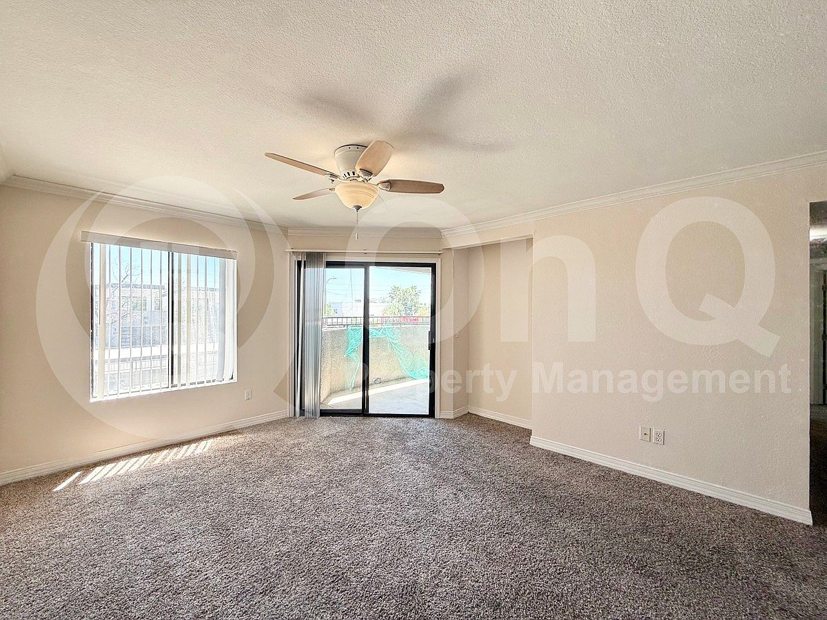 2025 E Campbell Ave photo 3
